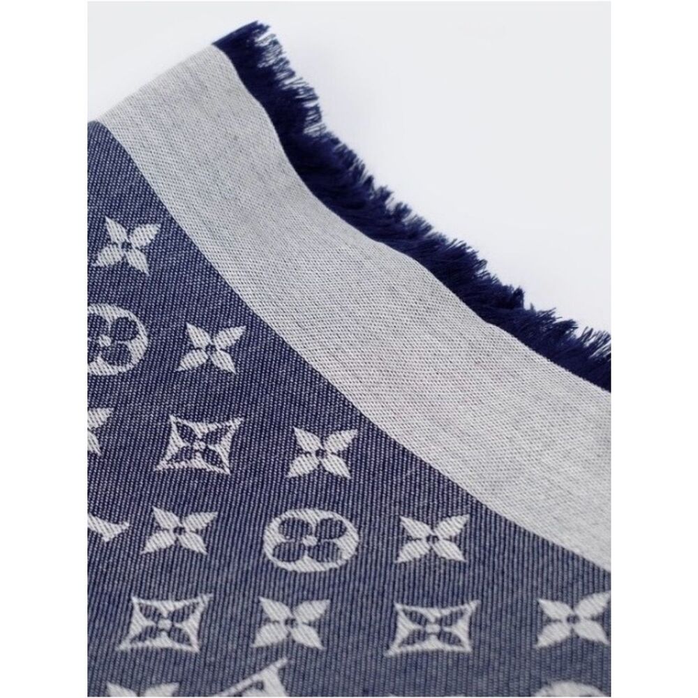 Louis Vuitton Blue and Gray Denim Monogram Wool Silk Shawl Scarf Auth - Picture 9 of 13